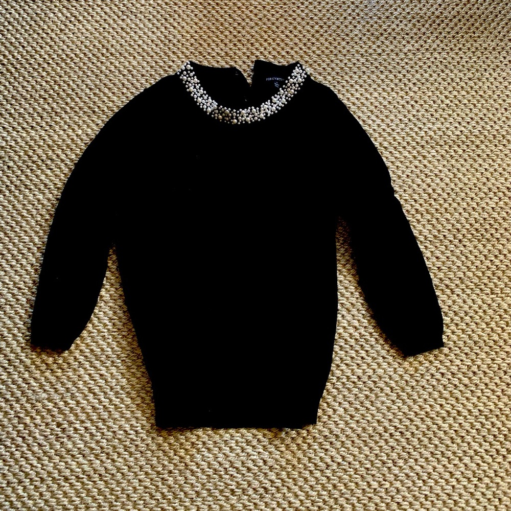 Beaded pull on top